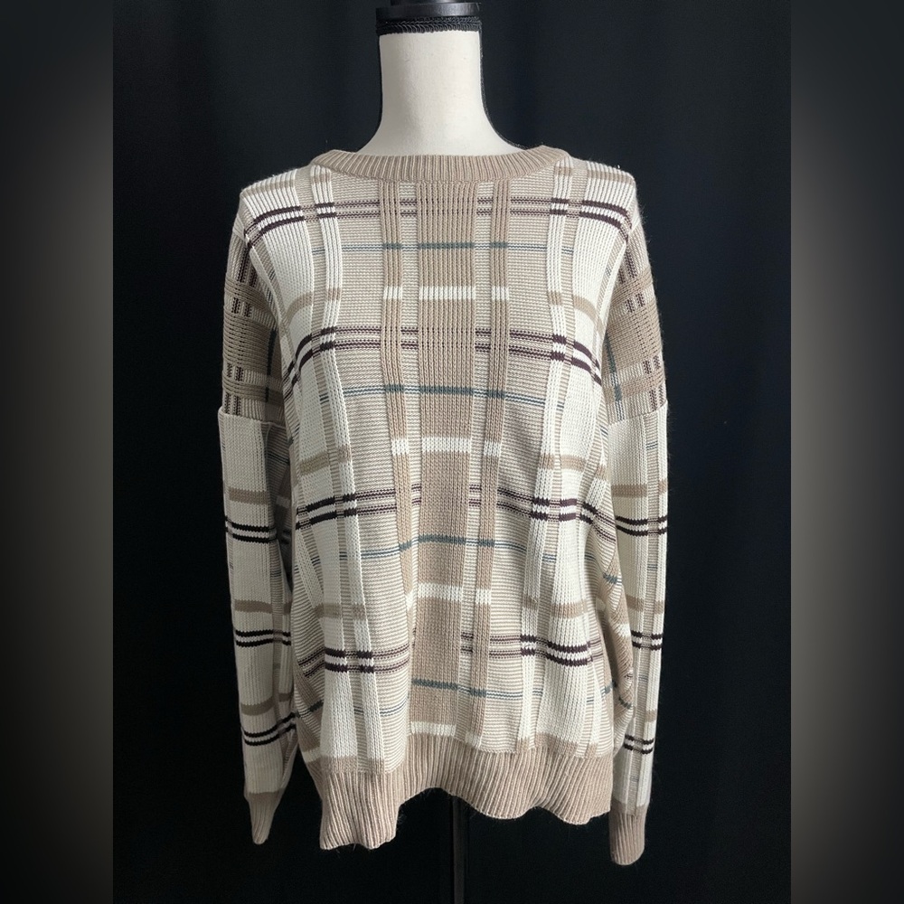 Vintage David Taylor Cream and Tan Sweater